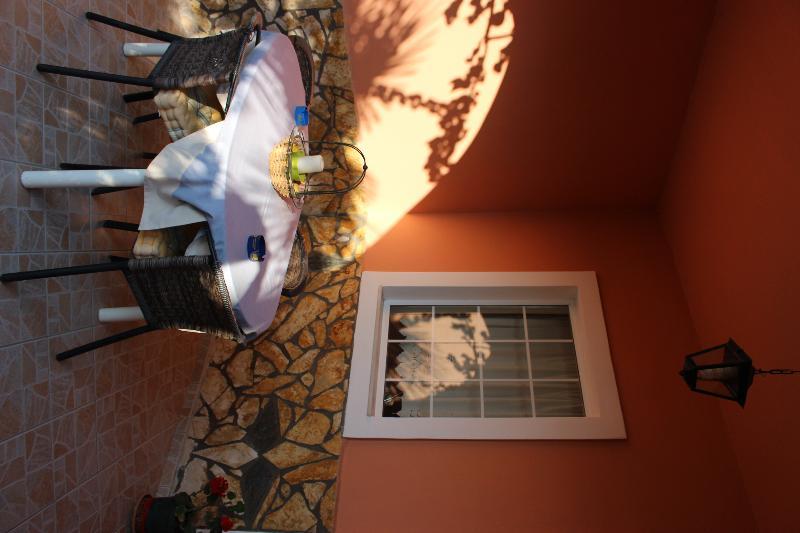Nefeli Guest house 2*